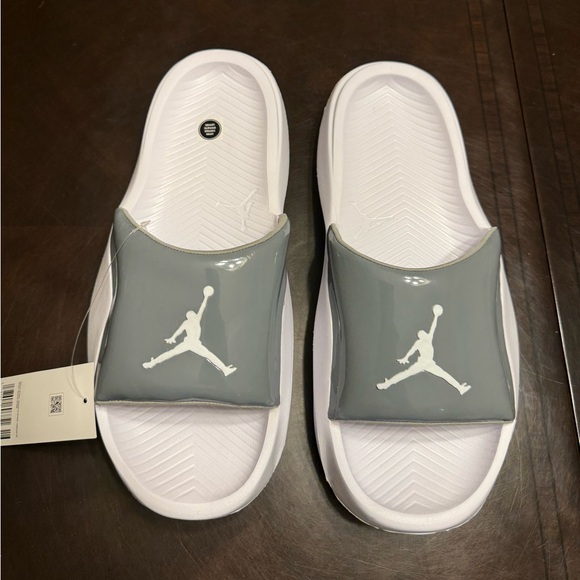 New Nike Air Jordan Slides Sandals Gray White Size US 11 - Picture 3 of 13
